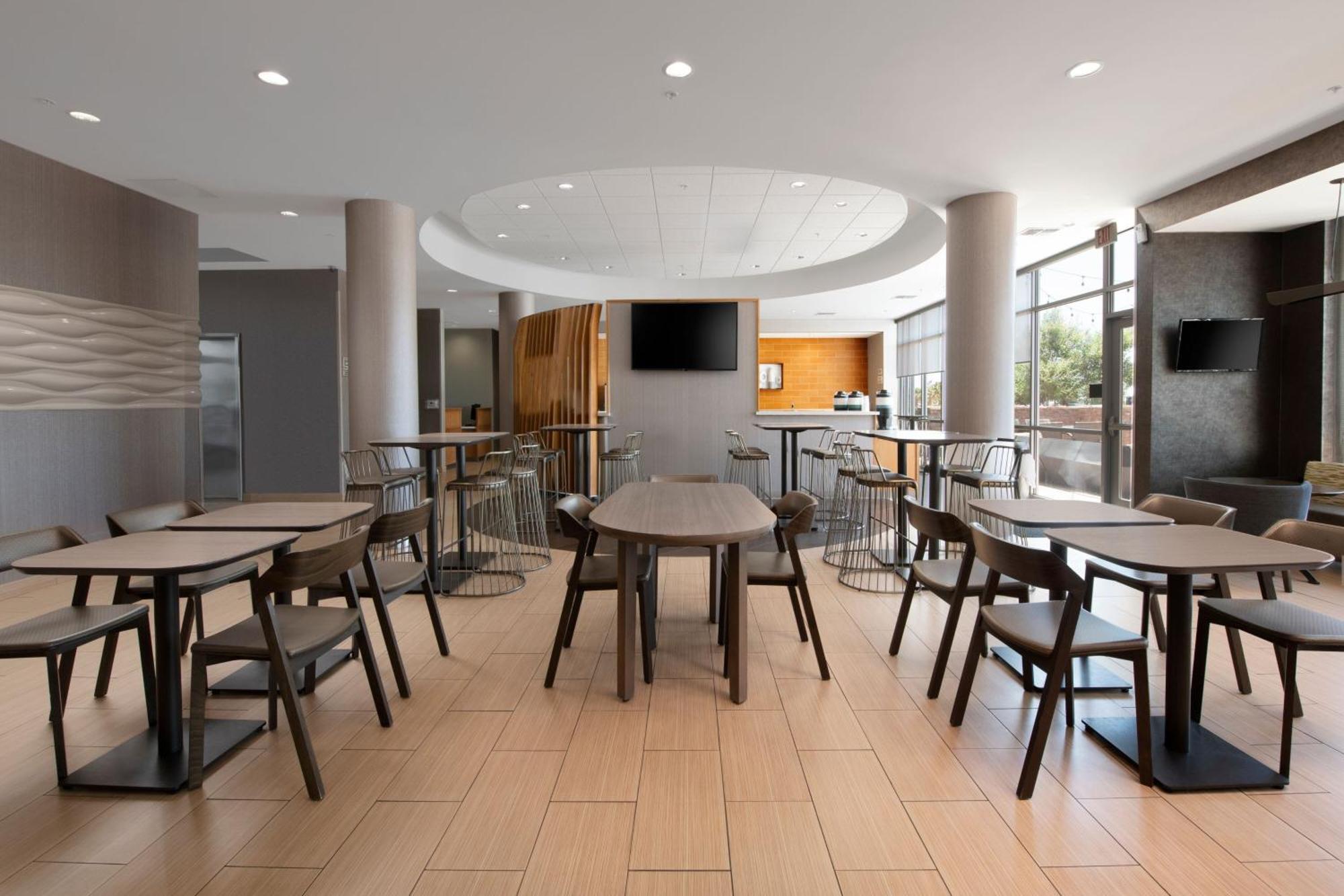 Springhill Suites By Marriott San Angelo Exterior photo